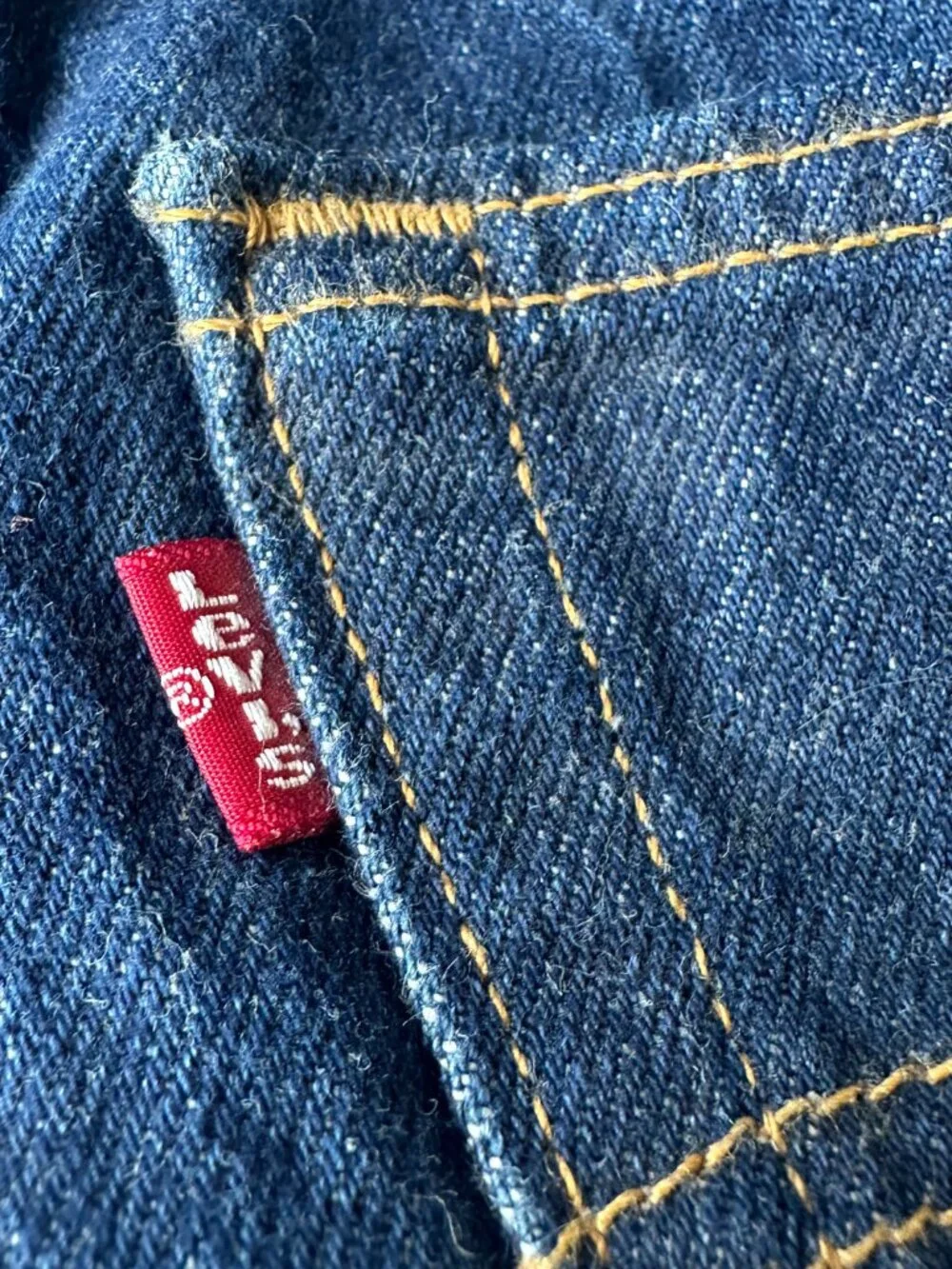 Vintage Levi's 501xx Made in USA Button Fly Jeans W31 L29 Dark Wash Heritage